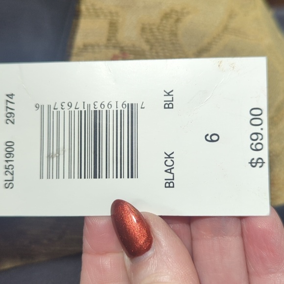 New Black Cropped Capri Pants Casual NWT Sz 6 - Picture 3 of 6